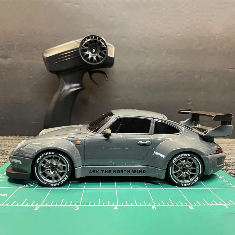 Coche RC Drift Porsche 911 1:24 Estilo Deportivo 20 km/h con Luces LED y Neumáticos Extra