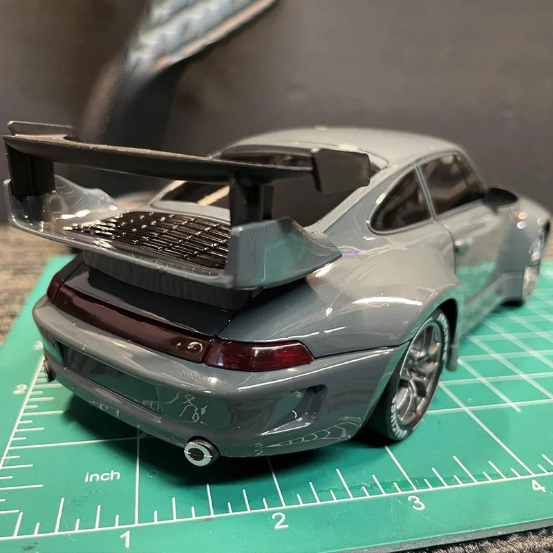 Coche RC Drift Porsche 911 1:24 Estilo Deportivo 20 km/h con Luces LED y Neumáticos Extra