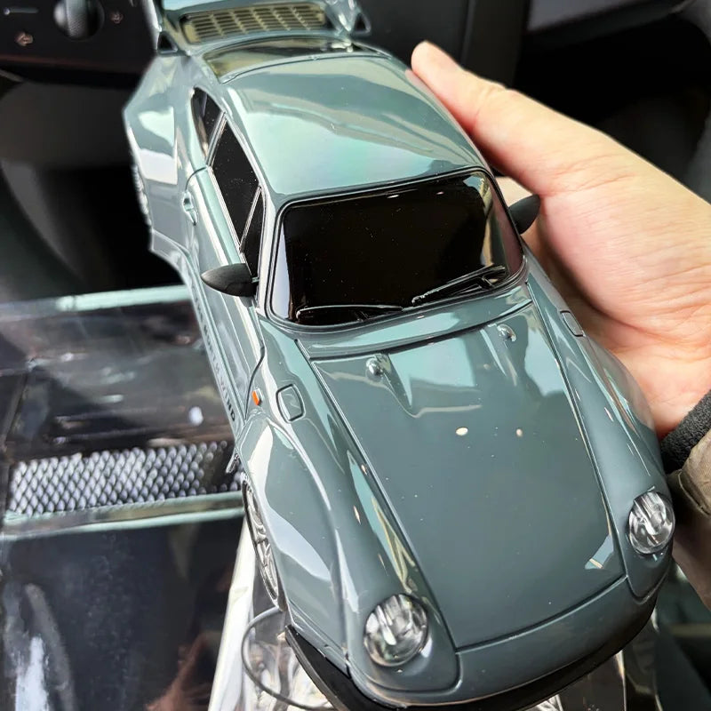 Coche RC Drift Porsche 911 1:24 Estilo Deportivo 20 km/h con Luces LED y Neumáticos Extra